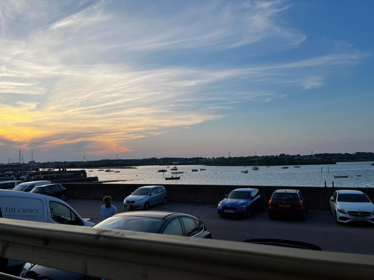 The Crown Pub And Hotel Manningtree Eksteriør bilde